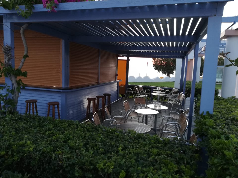 Poolbar Hotel Serita Beach