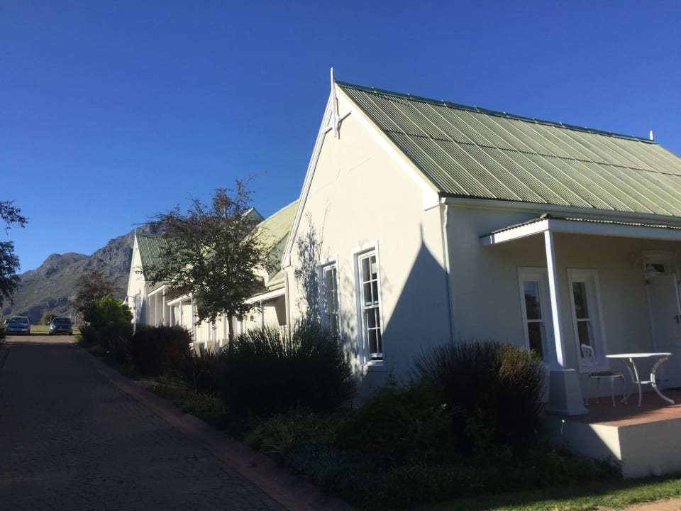Blick auf die Unterkunft 2 Auberge Rozendal Winefarm