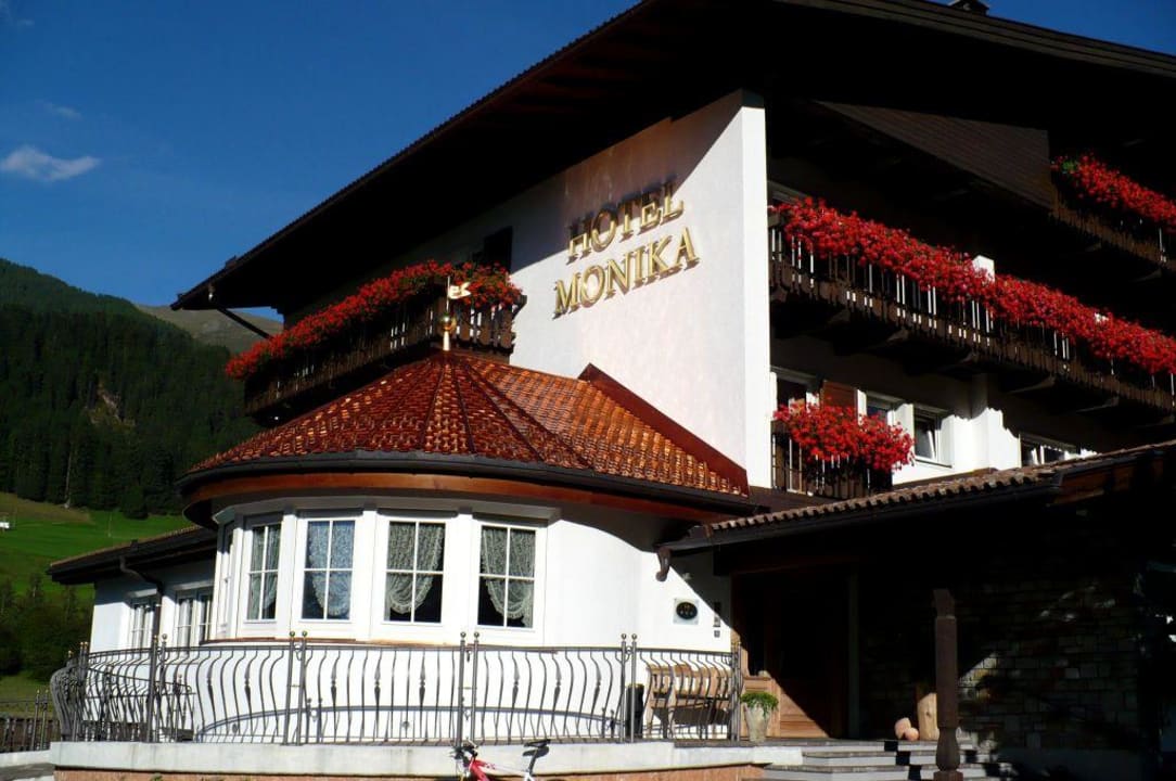 Hotel Monika - Aussenansicht Hotel Monika – great place to be