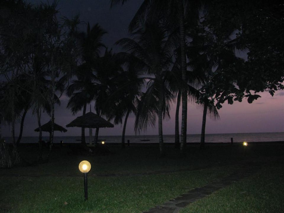 Wieczorem Neptune Village Beach Resort & Spa