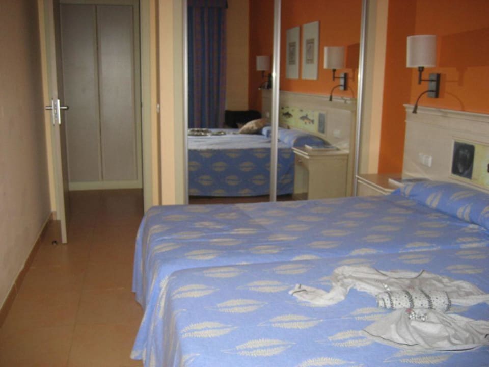Schlafzimmer Iberostar Waves Gaviotas Park