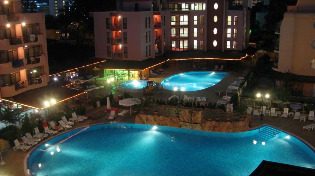 Baseny nocą Hotel Isola Paradise / Izola Paradise