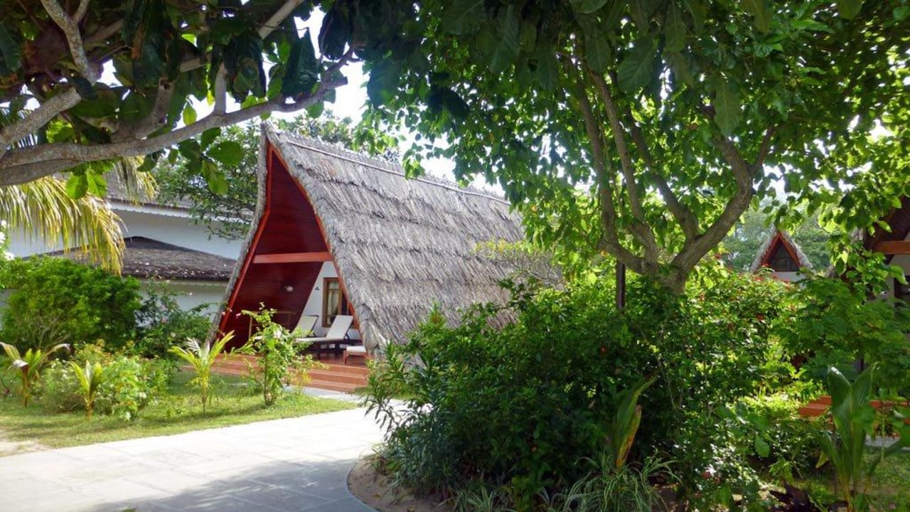 Garten mit Garden Chalets La Digue Island Lodge
