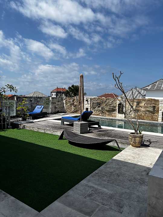 Pool Bali Quad Green Residence