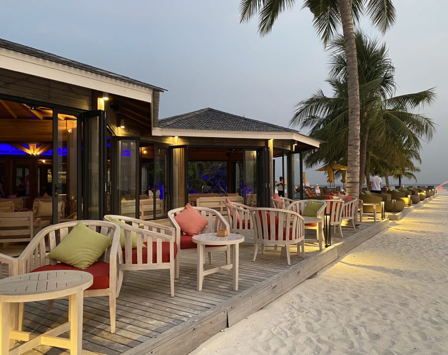 Gastro Dhigufaru Island Resort