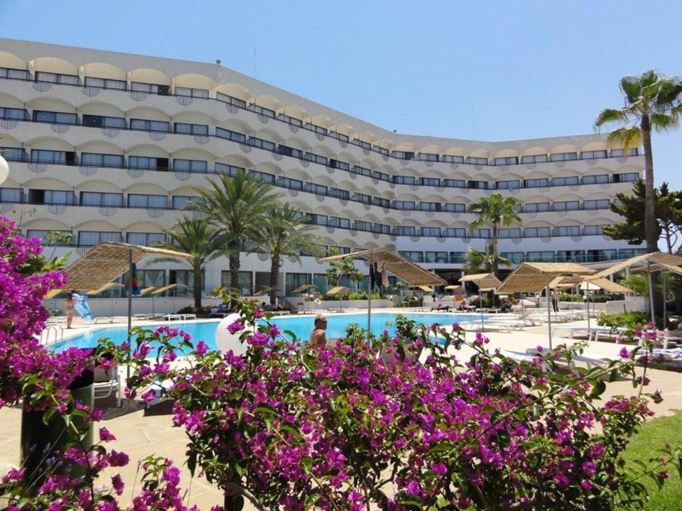 Pool Crystal Springs Beach Hotel