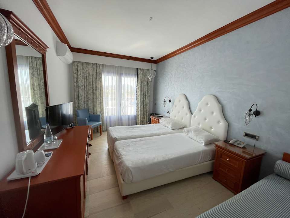 Zimmer Hotel Serita Beach