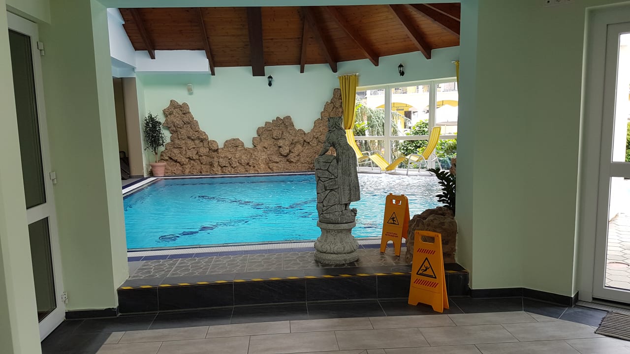 Pool Schlössl Hotel Kindl