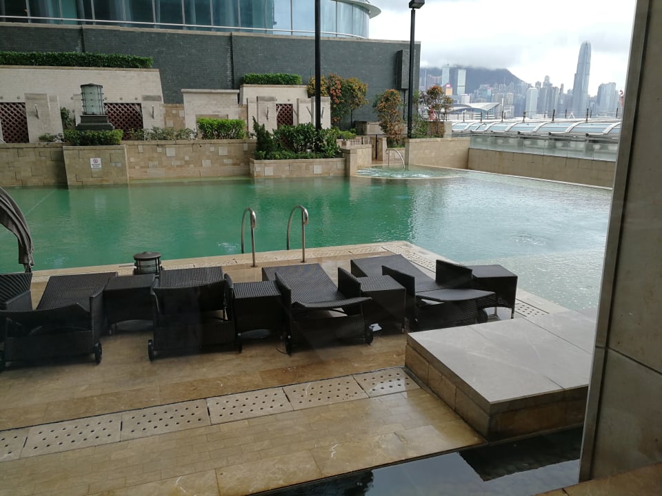 Pool Hotel Harbour Grand Hong Kong