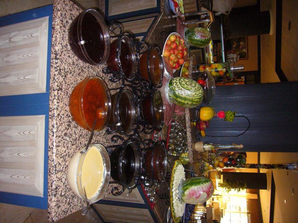 Marmeladen, Honig und Konfitüren beim Frühstück Hotel Royal Garden Beach