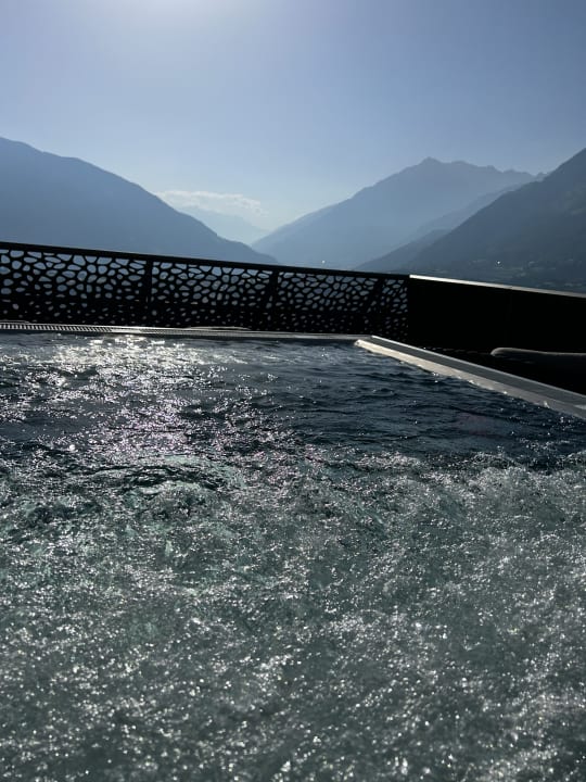 Pool Hotel Bergland