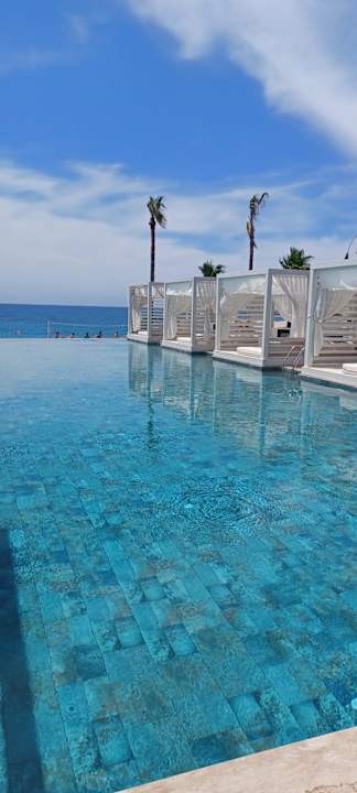 Pool Mira Meridia Beach Hotel