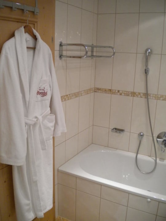 Bath & bathrobe Hotel Alpenhof