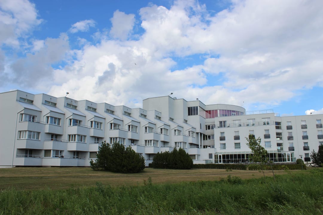 A hotel building Spa & Conference Hotel