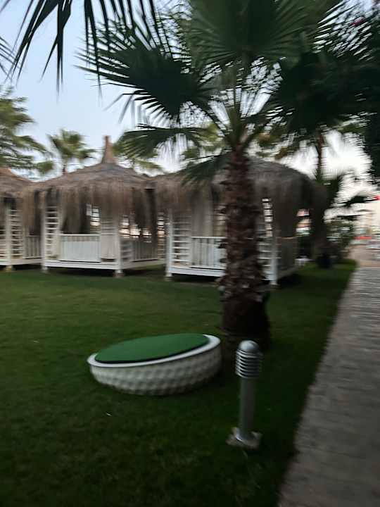 Außenansicht Saturn Palace Resort Hotel