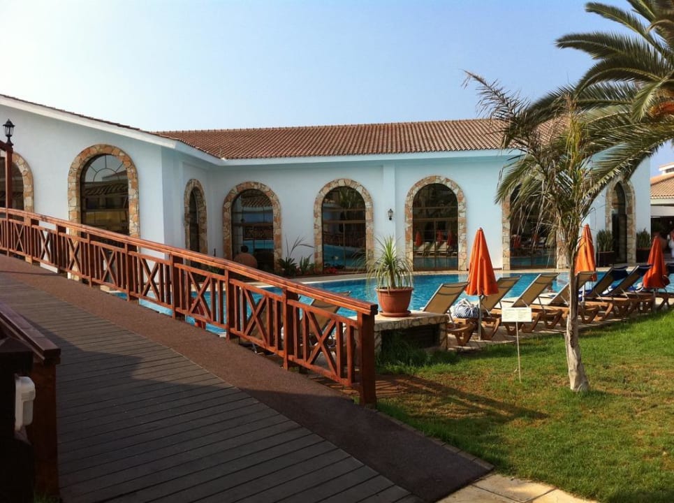 Brücke über den Pool Atlantica Aeneas Resort