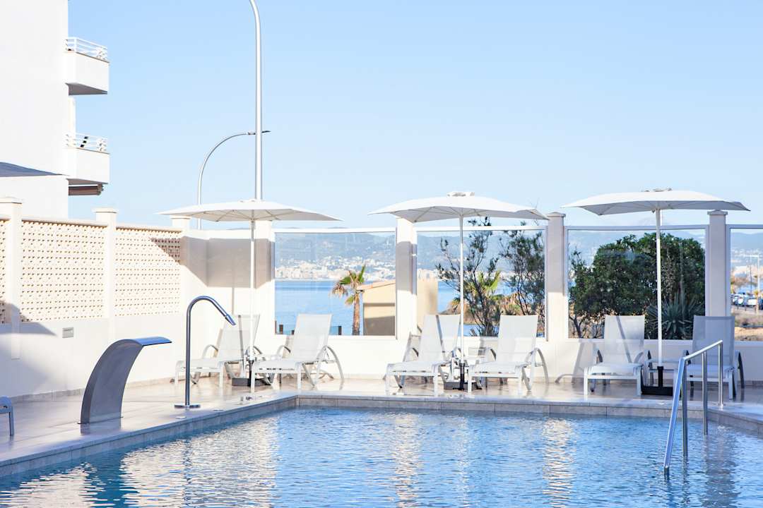 Pool BQ Apolo Hotel