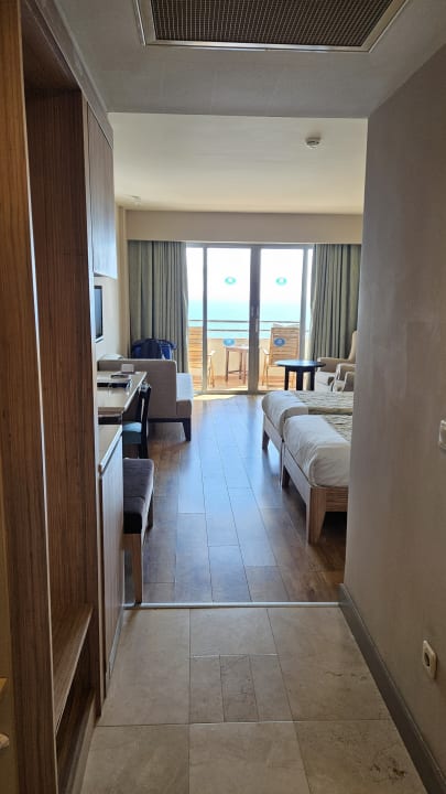 Zimmer Melas Resort Hotel