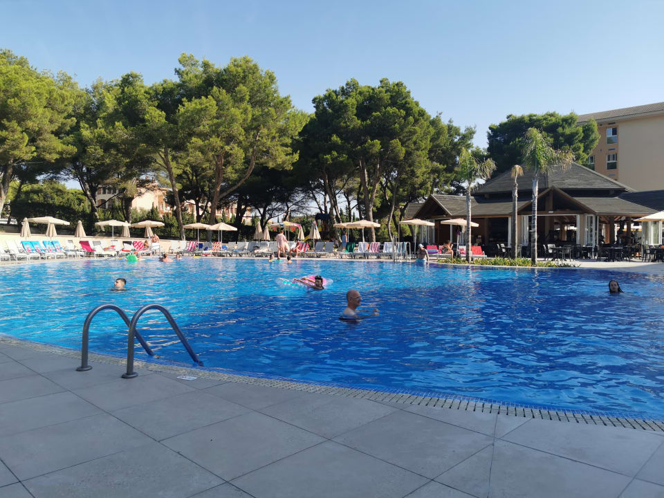 Pool Aparthotel Can Picafort Palace