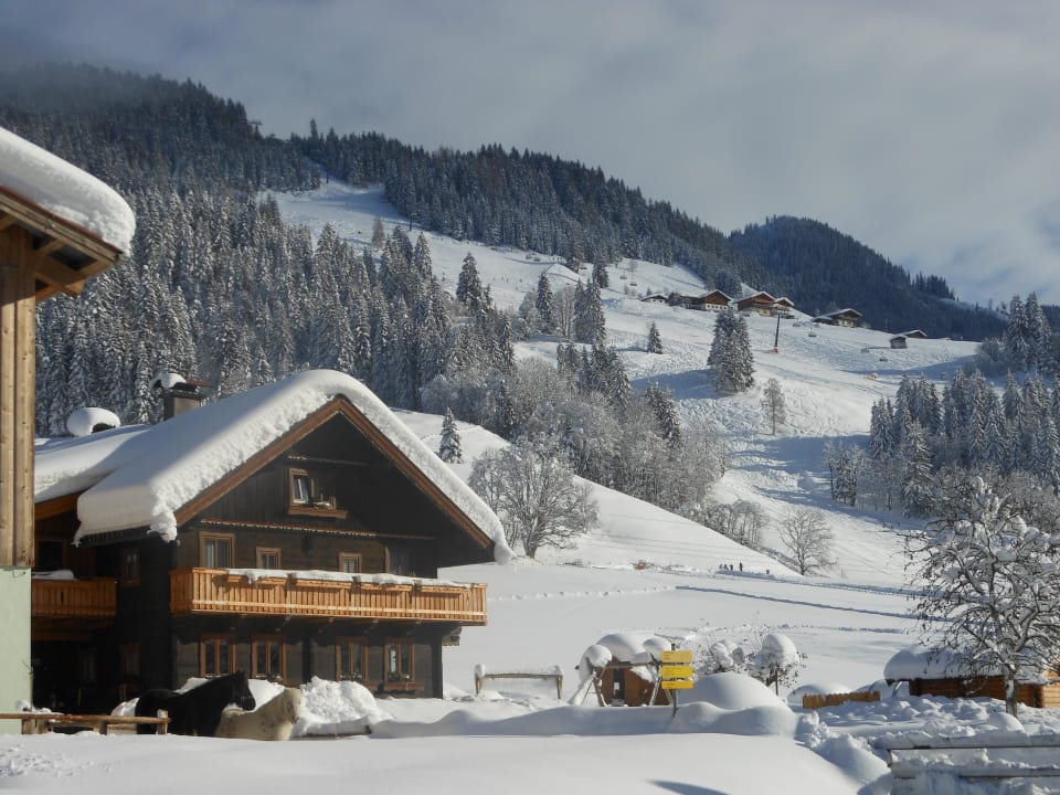 Haus im Winter Bauernhof Paußhof