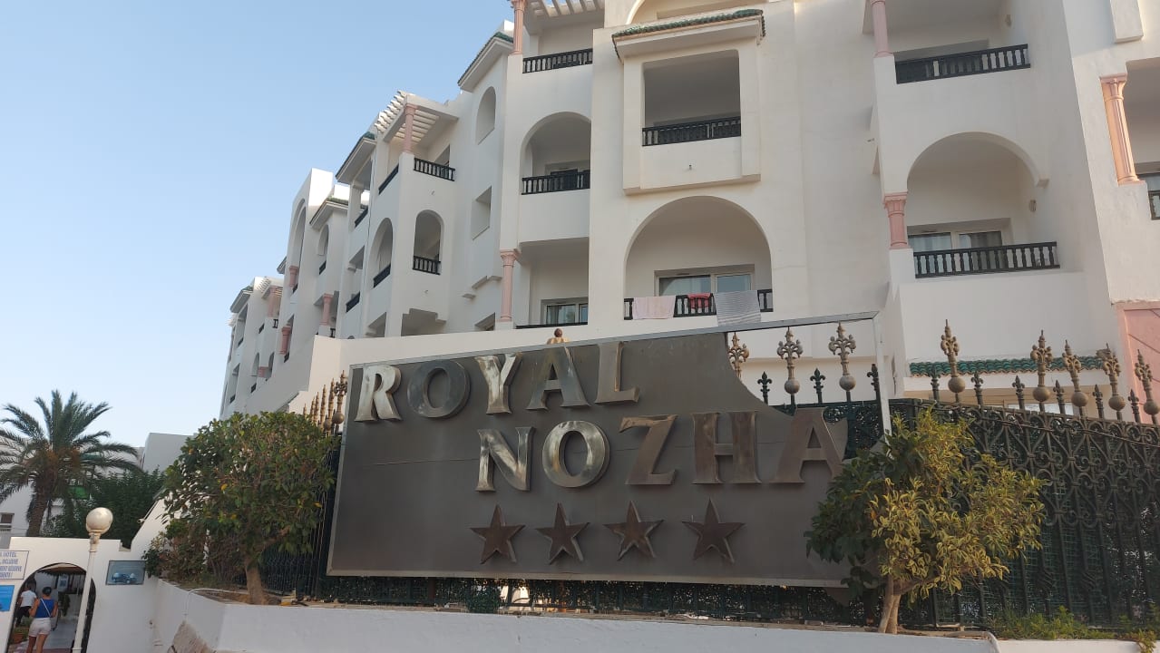 Außenansicht Hotel Royal Nozha