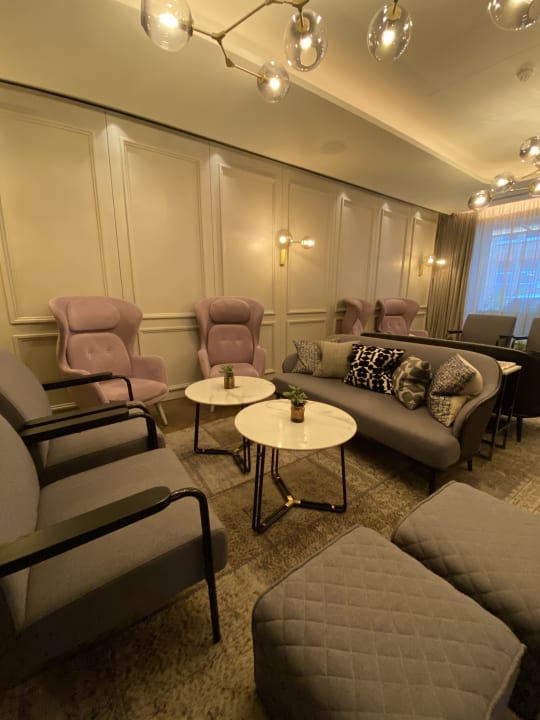 Lobby Holmes Hotel London