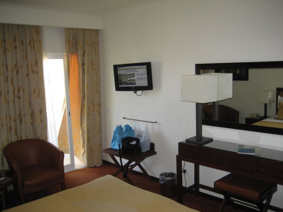 Zimmer PortoBay Falésia