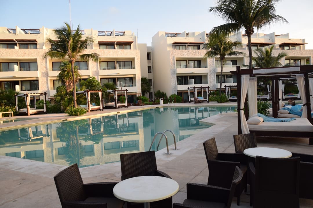 Pool Akumal Bay Beach & Wellness Resort