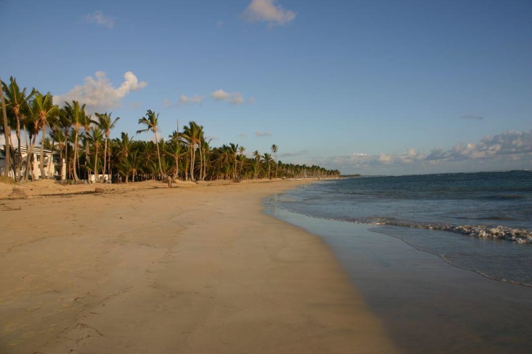 Primeros rayos solares Grand Sirenis Punta Cana Resort & Aquagames