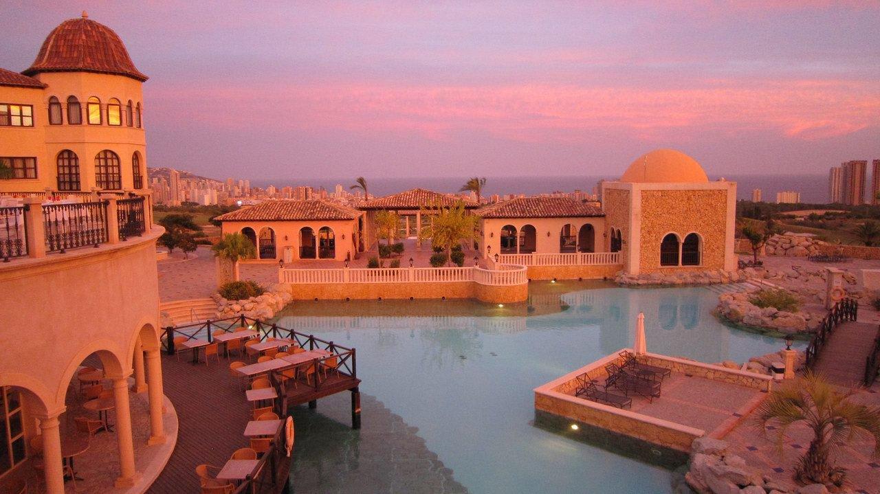 Sunset Hotel The Level at Meliá Villaitana