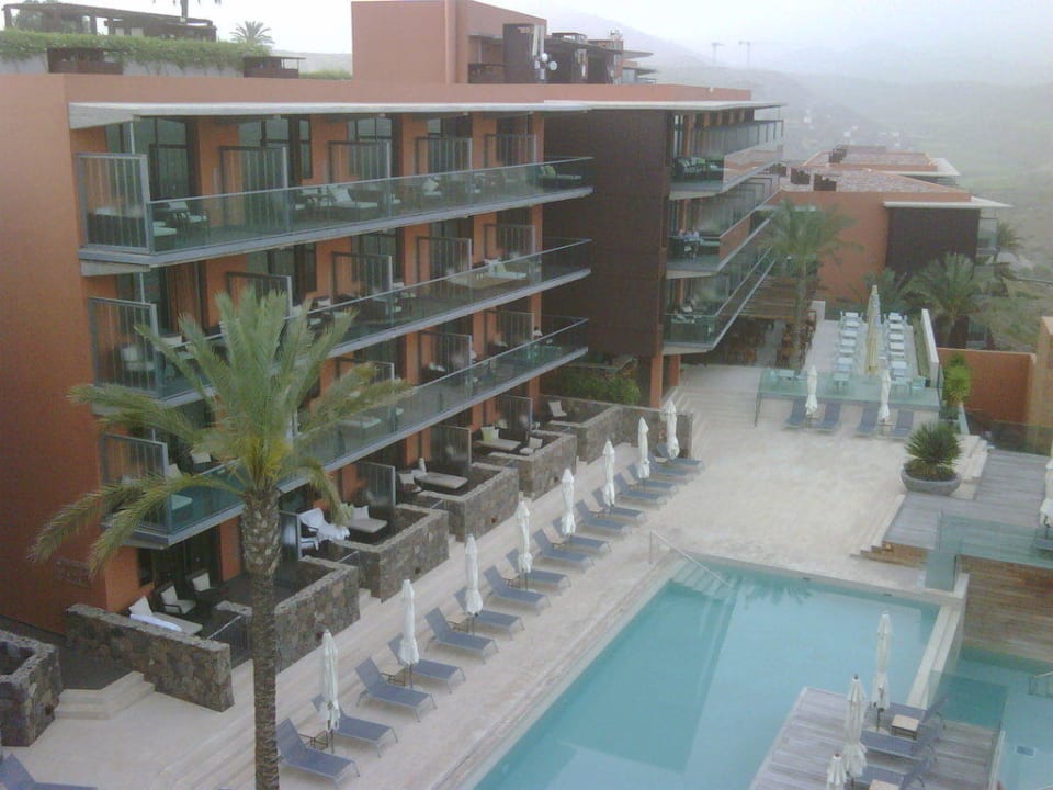 Einer von mehreren Pools Salobre Hotel Resort & Serenity