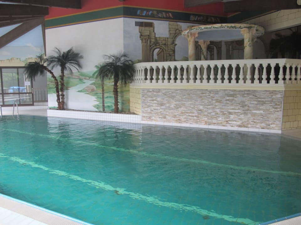 Pool Parkhotel Maasberg