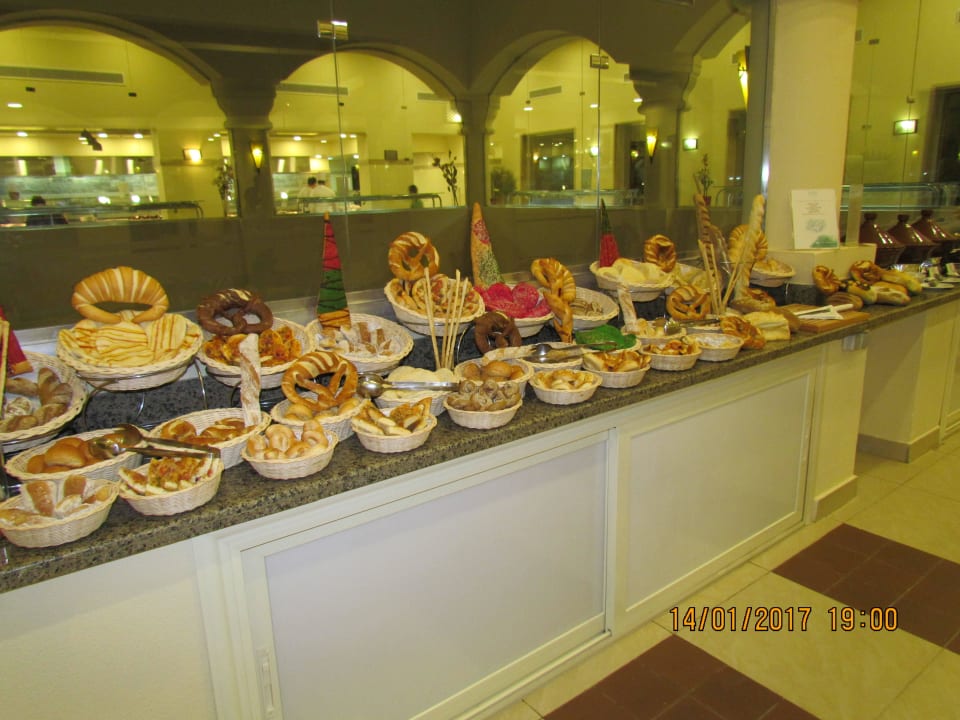 Büffet Marina Resort Port Ghalib, a member of Radisson Individuals