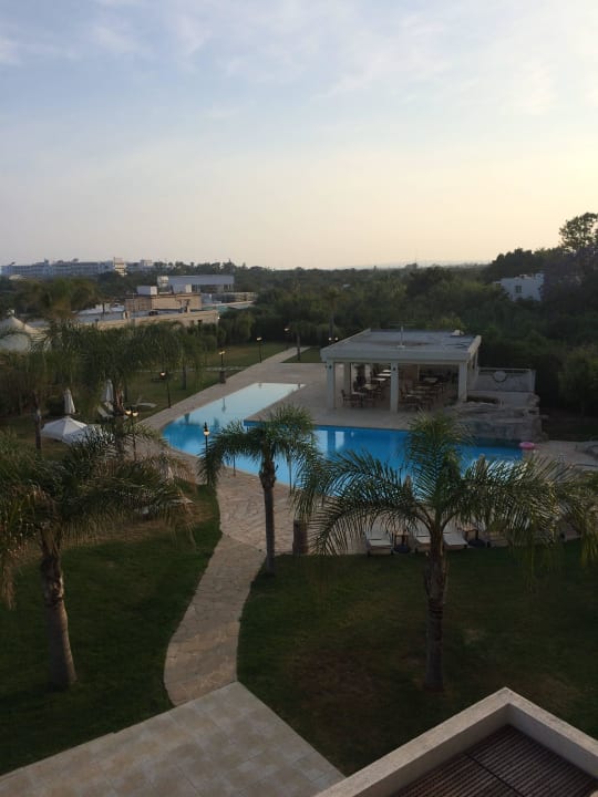 Blick auf die Pool Anlage im Bay Hotel Kanika Olympic Bay