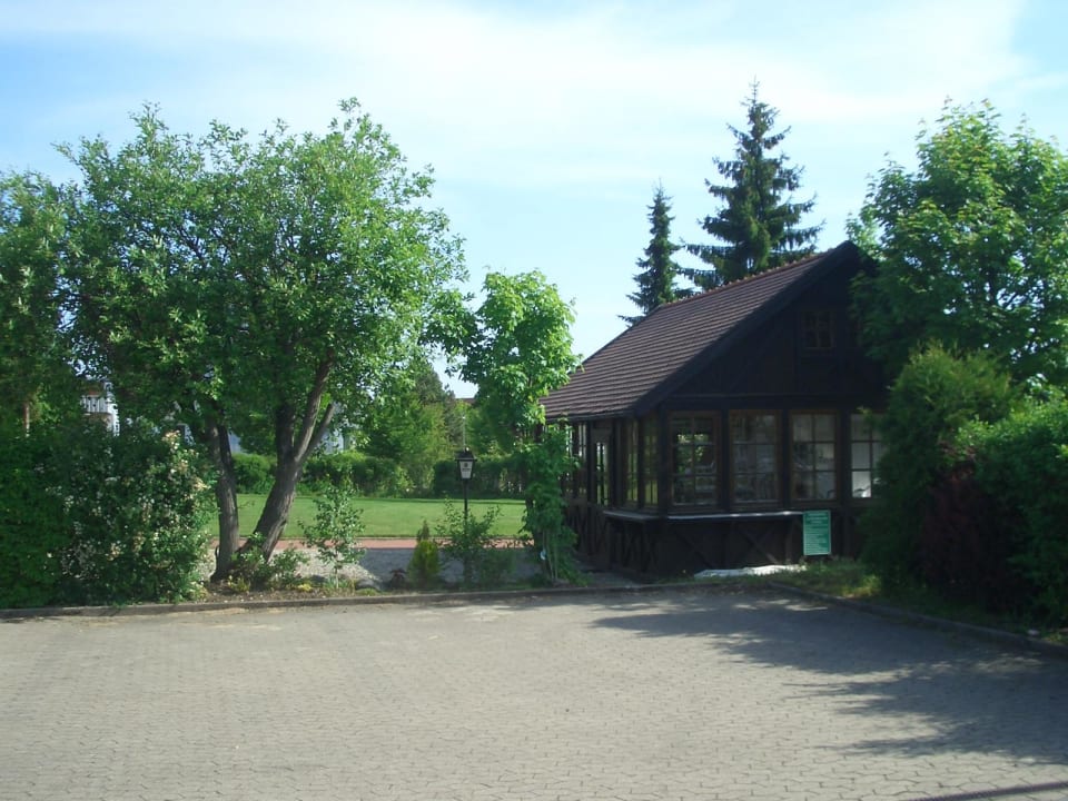 Gartenhaus mit Zapfanlage für den Biergarten Hotel Tennenloher Hof