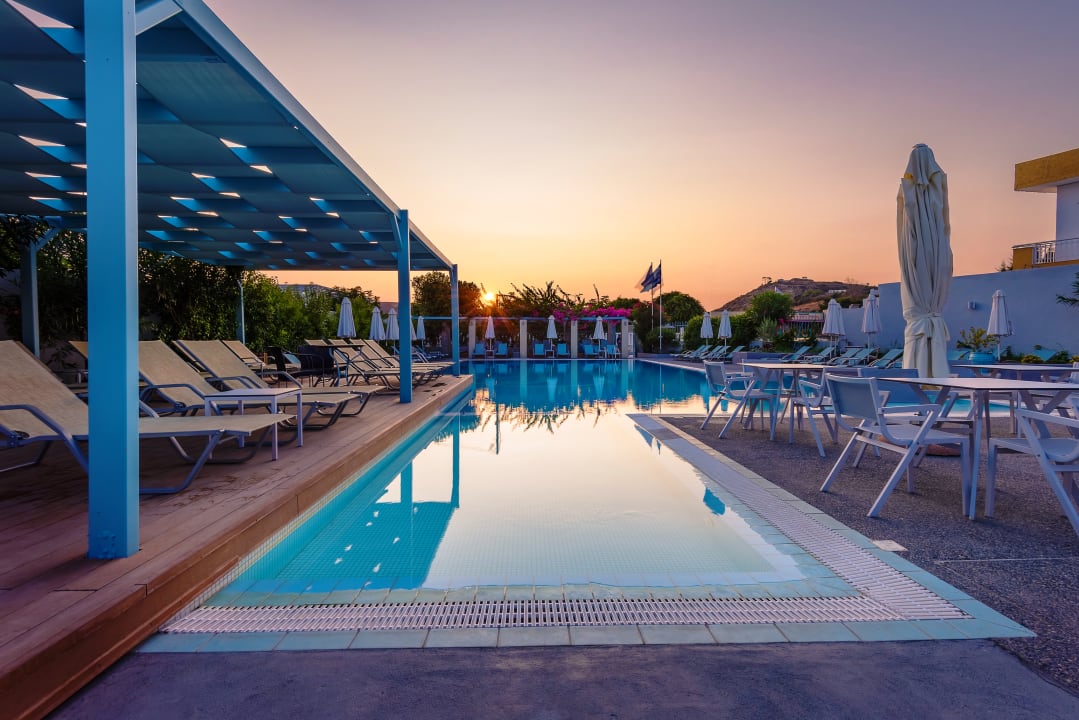 Pool Hotel Nissia Kamares