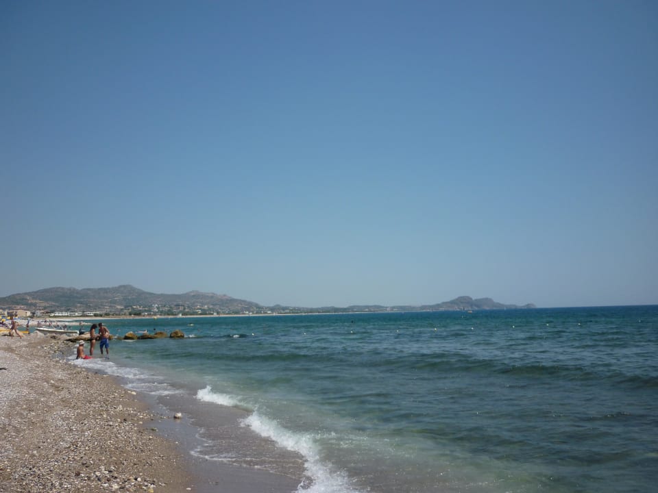 Strand zur linken Seite Hotel Memphis Beach