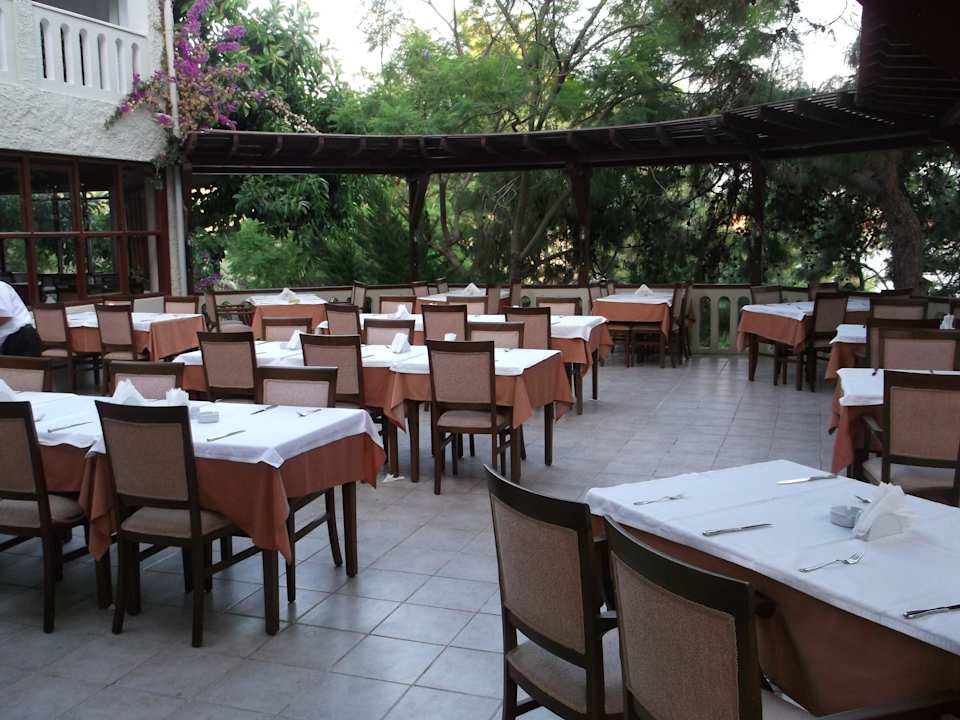 Speisesaal Terrasse Alara Hotel