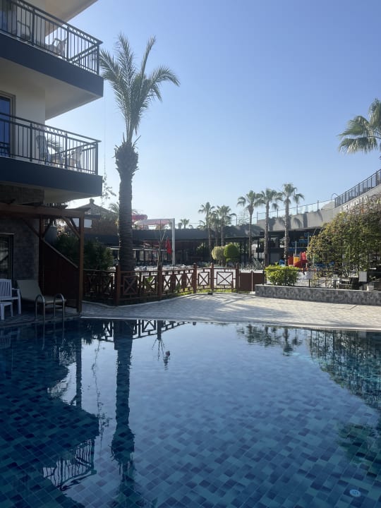 Pool Dream World Palace Hotel