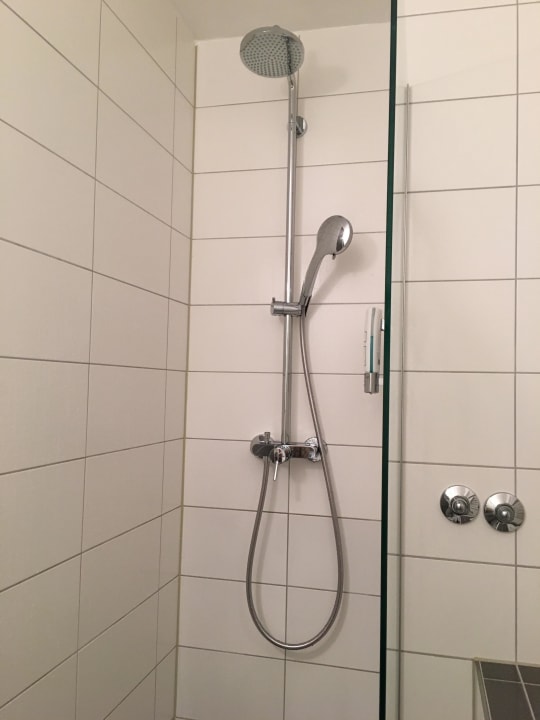 Schöne Dusche Hotel Metropol by Maier Privathotels