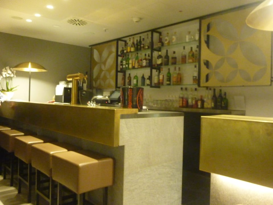 Bar im EG Flemings Hotel Frankfurt-Central