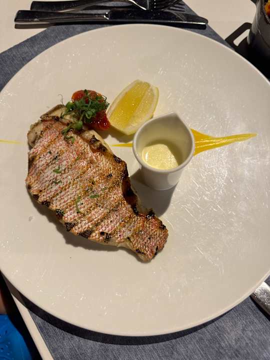 Gastro Saadiyat Rotana Resort &  Villas