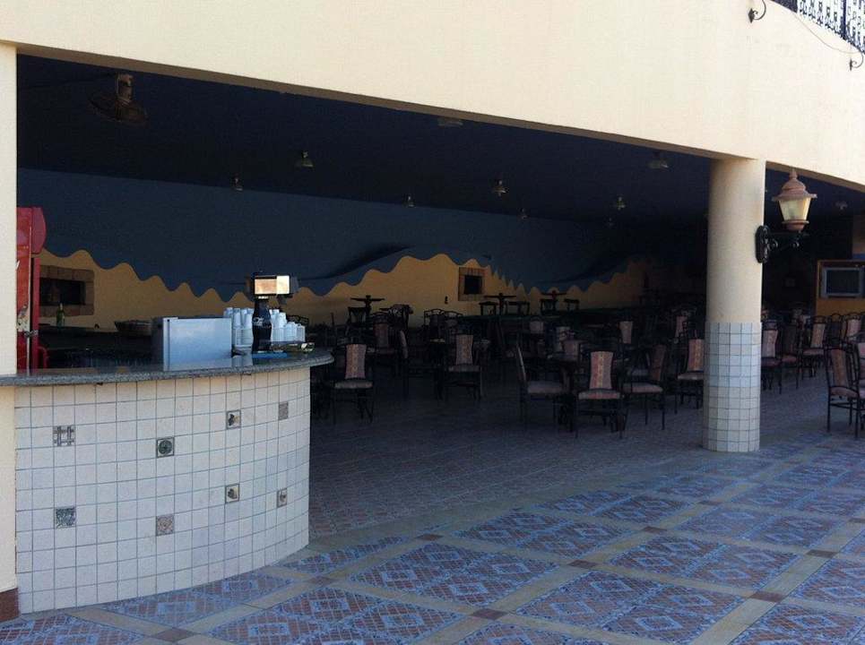 Bar unter dem Hauptrestaurant Pickalbatros Dana Beach Resort - Hurghada