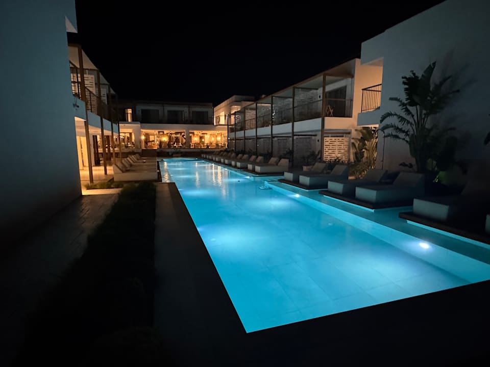 Pool Paralos Kyma Dunes