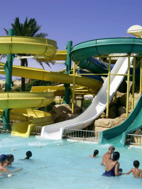 Zjeżdżalnie Houda Golf & Beach Club