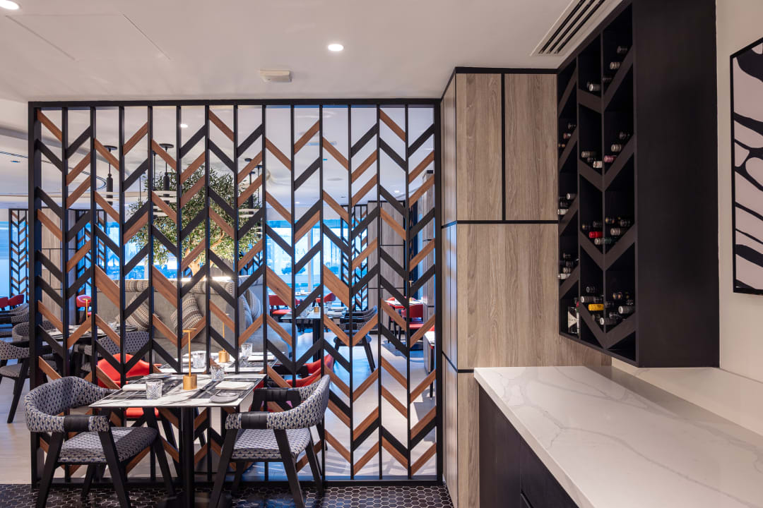 Gastro Rose Rayhaan by Rotana