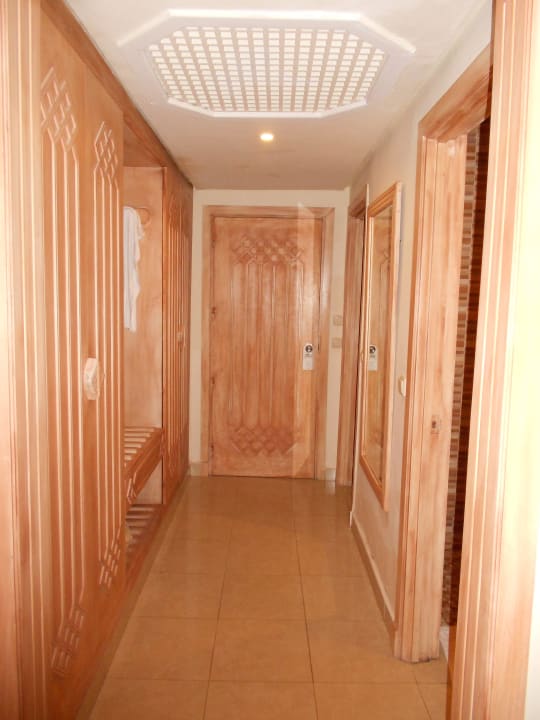 Flur mit Schränken Mahdia Beach & Aquapark