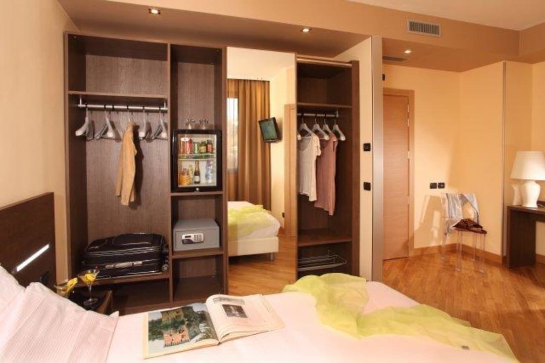 TWIN  con Minibar e Safety Box Hotel Villa Mercede