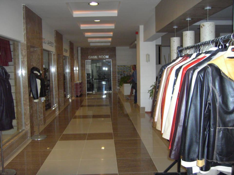 Shops im Hotel Side Breeze Hotel