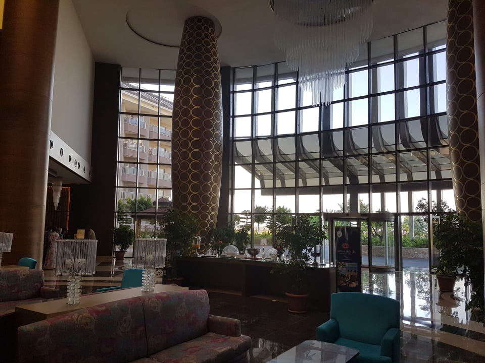 Lobby Sunmelia Beach Resort
